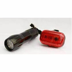 velo-lukturu-komplekts-9-led-un-3-led-uz-3-aaa-baterijam